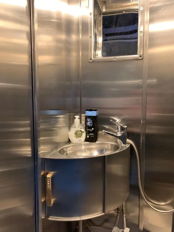 Simple Apt Vienna - 8 Bed Is Having No Kitchen Apartment 0*,  Austria