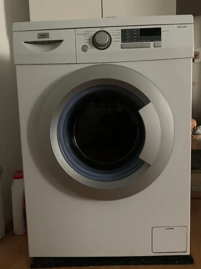Simple Apt Vienna - 8 Bed Is Having No Kitchen Apartment